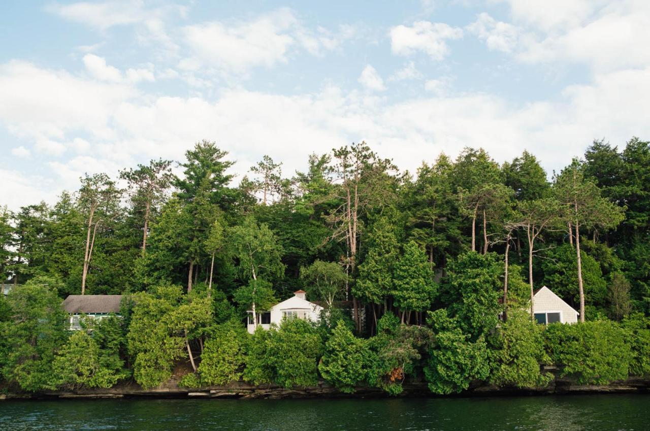 Basin Harbor Hotel Vergennes Bagian luar foto